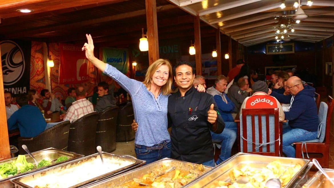 Hamata: Abendbuffet im Kite Hotel Hamata