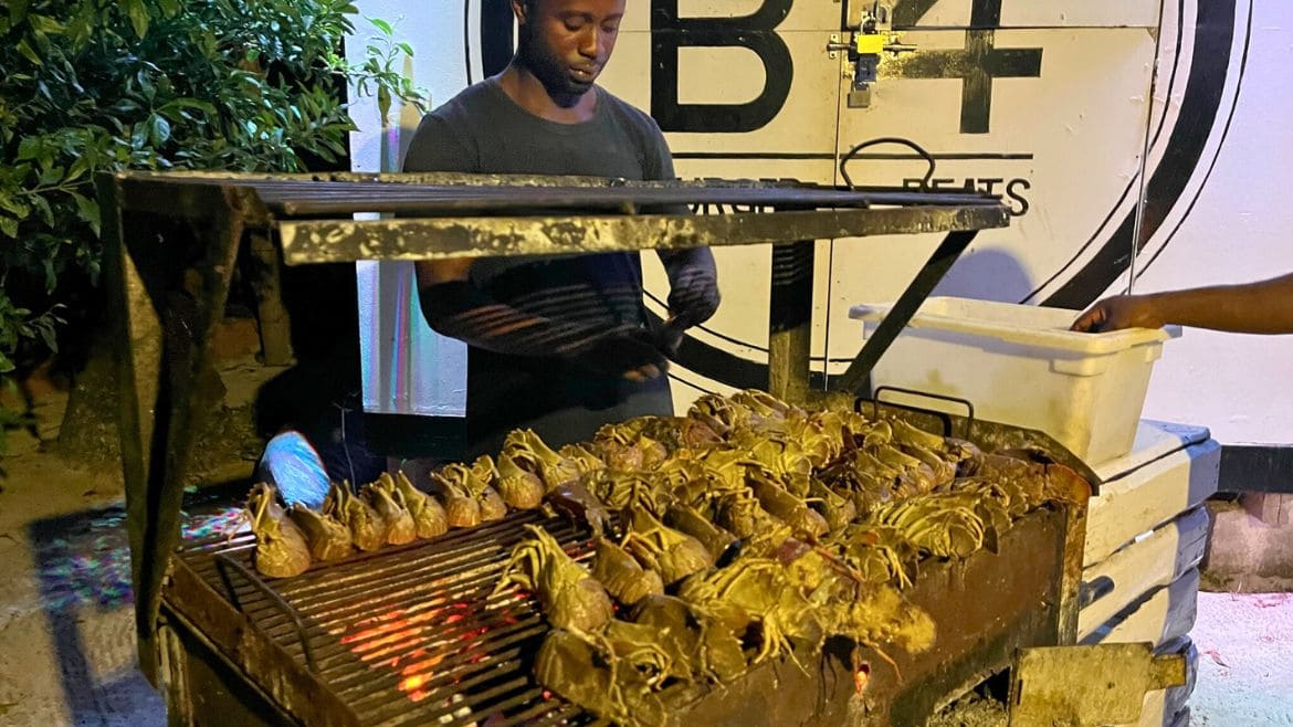 Sansibar: All You Can Eat Lobster Abend in den Strand Bungalows Sansibar: All You Can Eat Lobster Abend in den Strand Bungalows