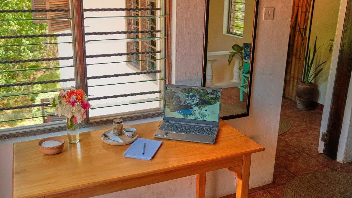 Kilifi: Die Cottage Superior Suite im Obergeschoss bietet einen tollen Blick in den Gartenbereich