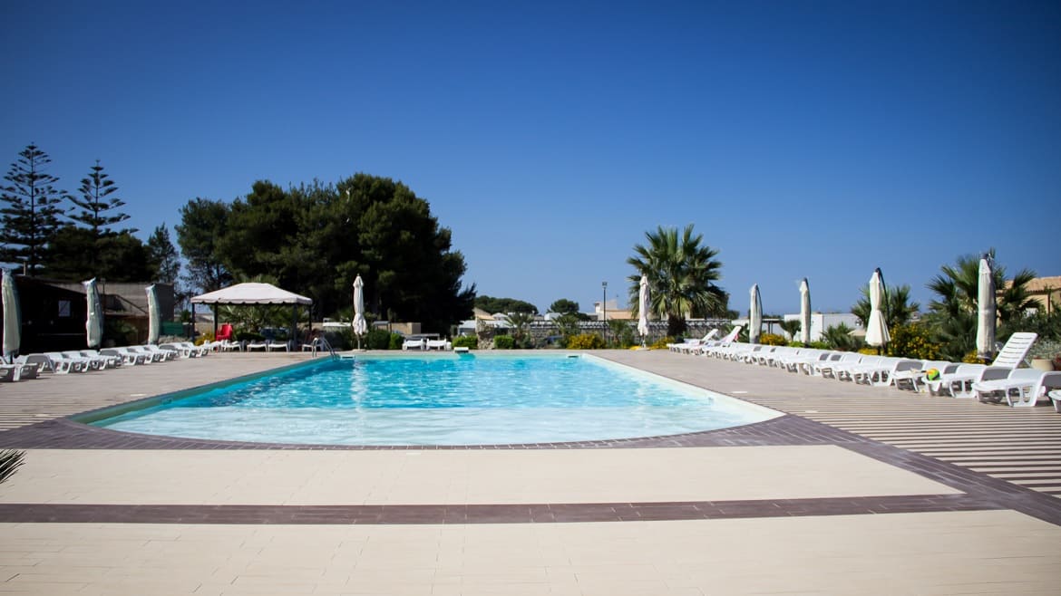 Marsala: Außenanlage der Surfer Appartements Marsala: Außenanlage der Surfer Appartements