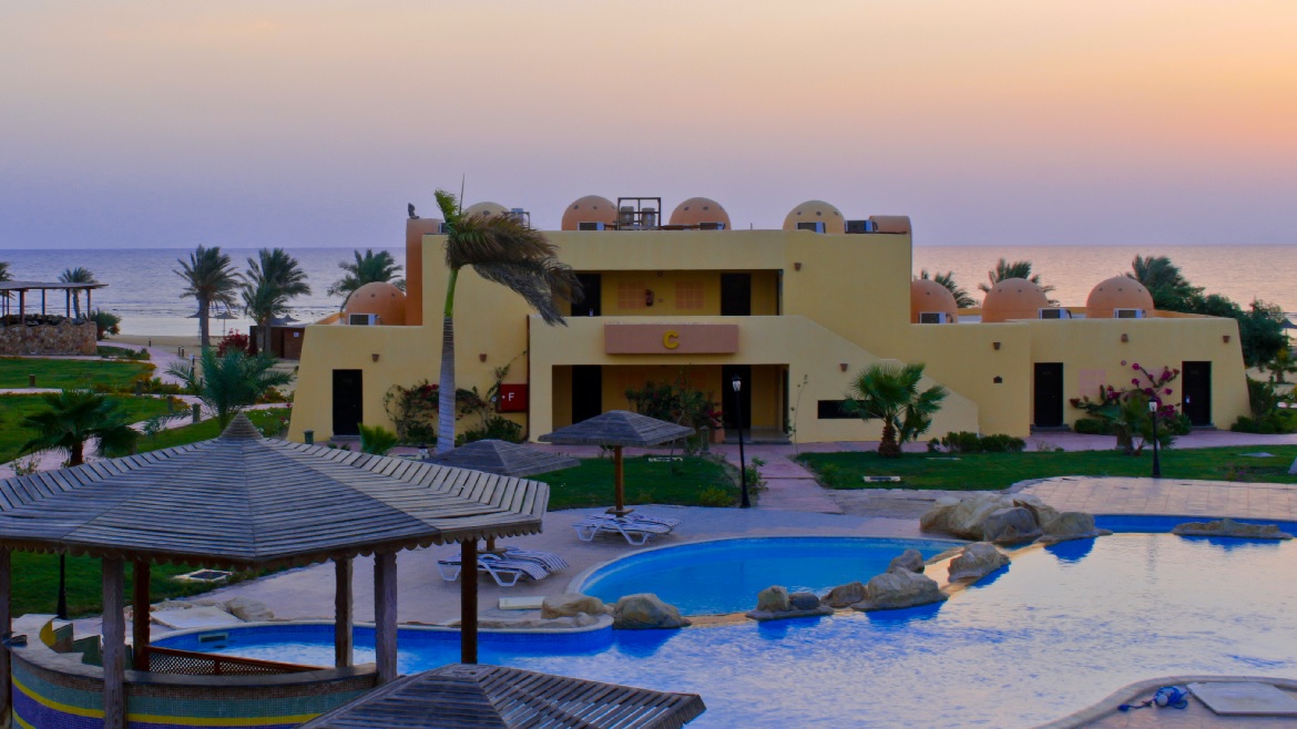 Hamata: Außenanlage des Komforthotel Hamata: Außenanlage des Komforthotel