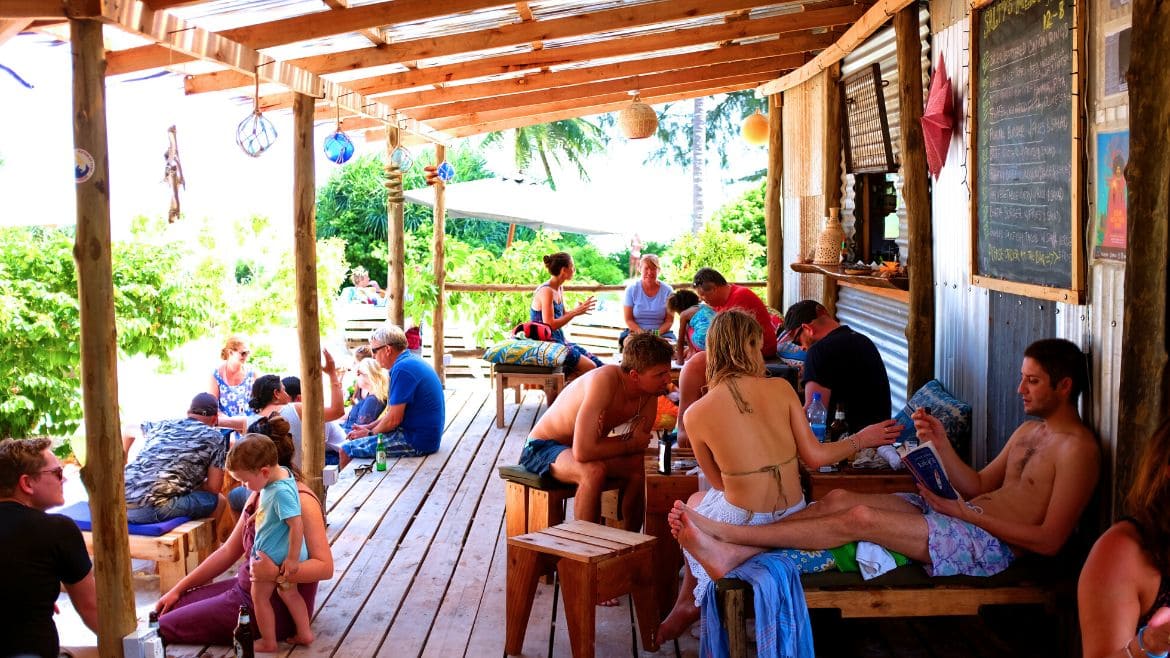 Kilifi: Ausreichend Platz zum Chillen an der Beach Bar