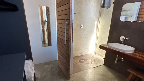 Langebaan: Badezimmer des Deluxezimmers Langebaan: Badezimmer des Deluxezimmers
