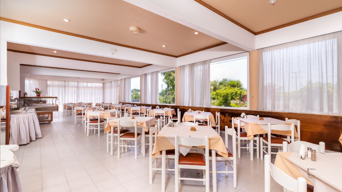 Rhodos Theologos: Buffetrestaurant im Surfhotel