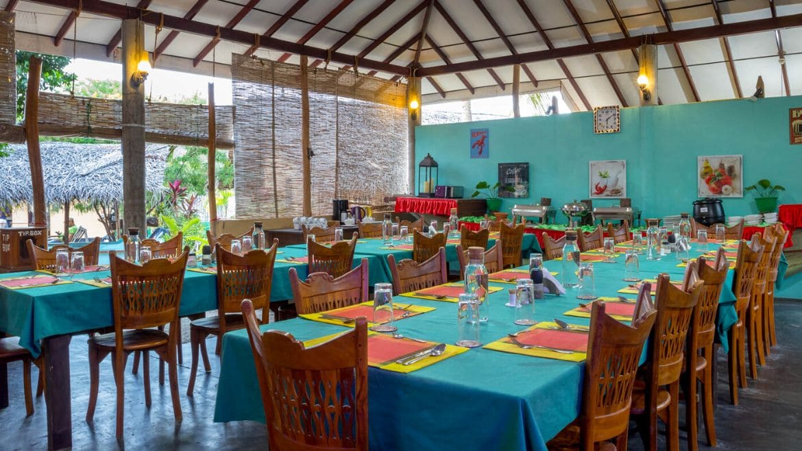 Kalpitiya: Das Restaurant der Surf Cabanas