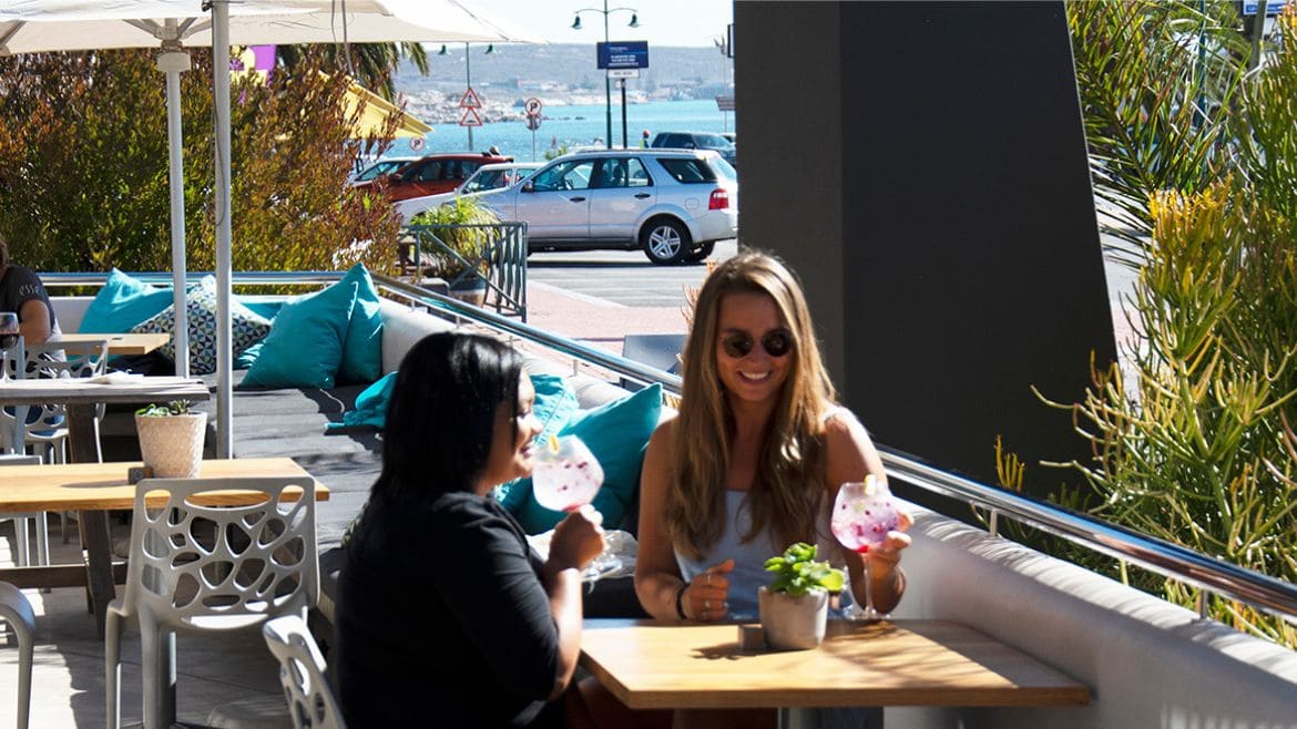Langebaan: Das Restaurant verfügt teilweise über Meerblick Langebaan: Das Restaurant verfügt teilweise über Meerblick