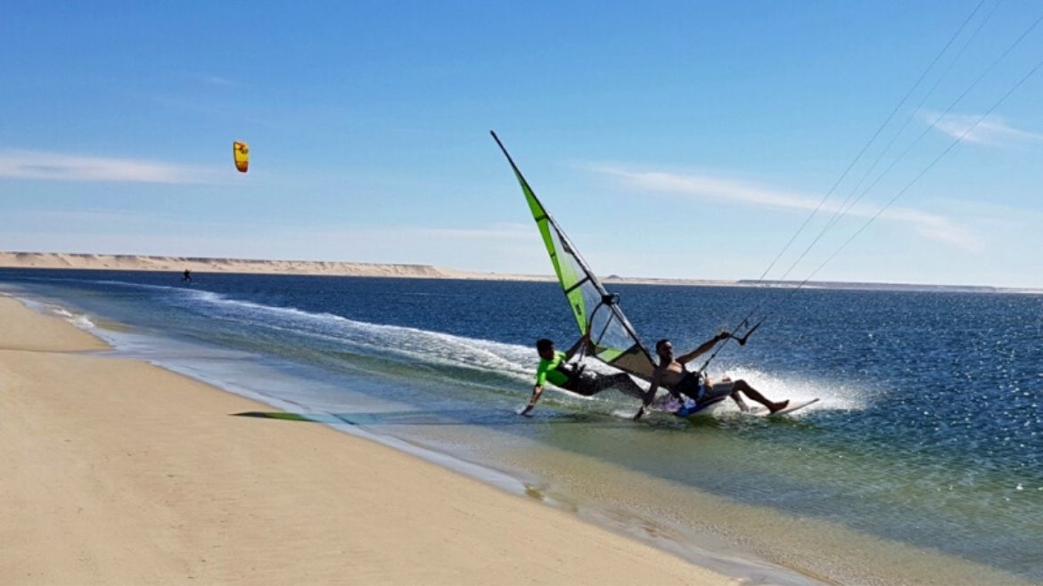 Dakhla: Der Seppd Spot bietet optimale Bedingungen zum Gleiten an der Station Dakhla: Der Seppd Spot bietet optimale Bedingungen zum Gleiten an der Station