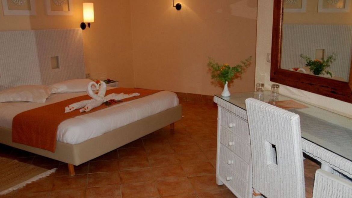 Zarzis: Die Standardzimmer verfügen über einen Garten- oder Poolblick. Auf Wunsch auch gerne mit Meerblick