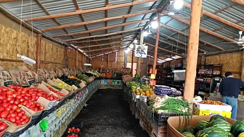 EINKAUFSMÖGLICHKEITEN