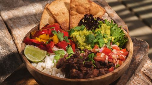 Kilifi: Frisch zubereitete Speisen an der Beachbar