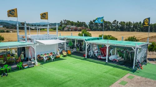 Rhodos Theologos: Blick auf die Kite- und Wing/Windsurf Station