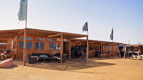 Hamata: Hauptgebäude der Kitesurfstation