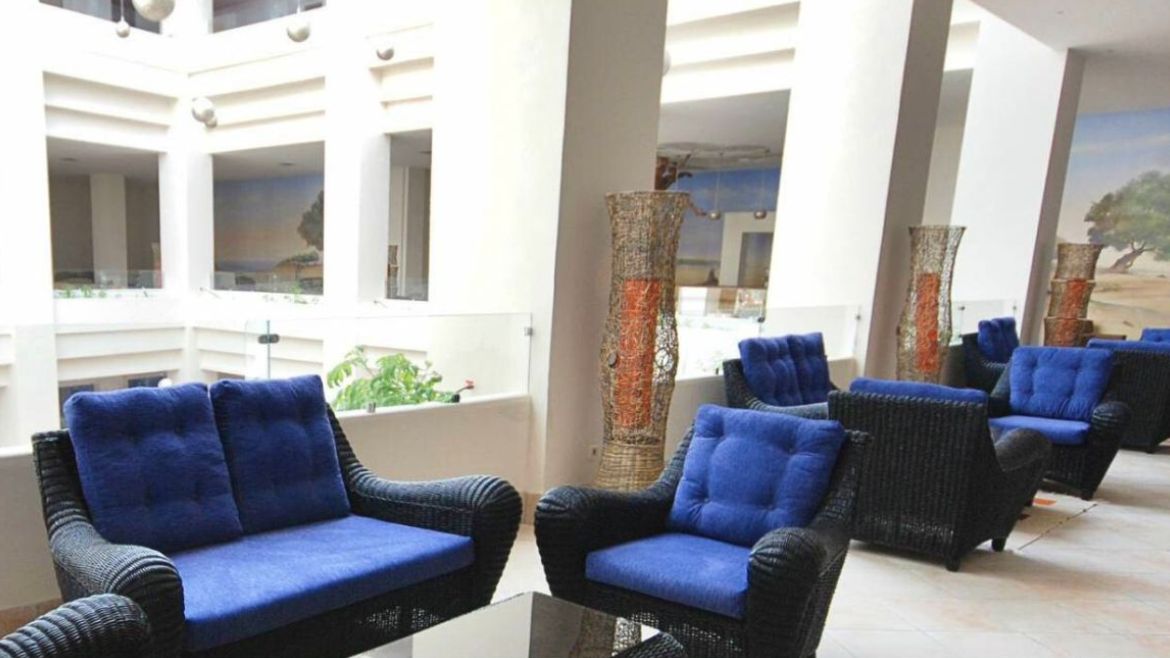 Zarzis: Sitzmöglichkeit im Innenbereich