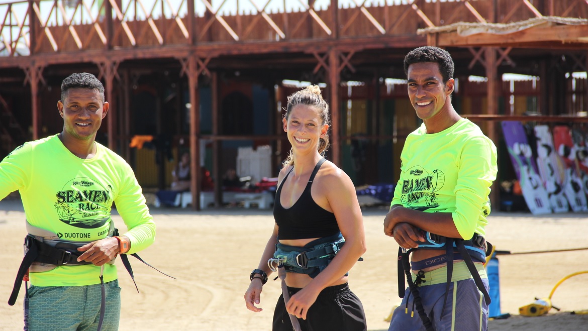 Hamata: Die Kitelehrer an der Kitesurfstation