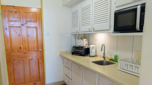 Tobago: Kleiner Kochbereich im Studio Tobago: Kleiner Kochbereich im Studio