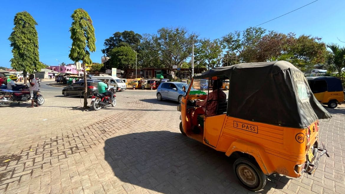 Kilifi: Mit dem TukTuk in Kilifi unterwegs