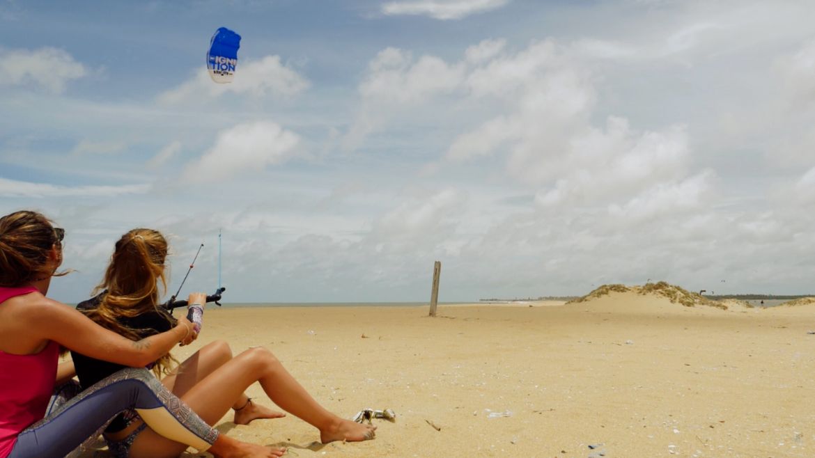 Kalpitiya: Mit der Matte üben Kalpitiya: Mit der Matte üben