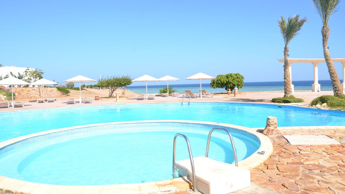 El Naaba: Pool des Komforthotels