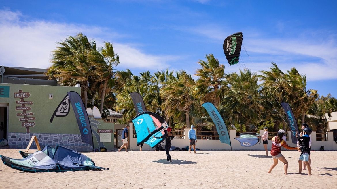 Kite- und Wingsurf Station