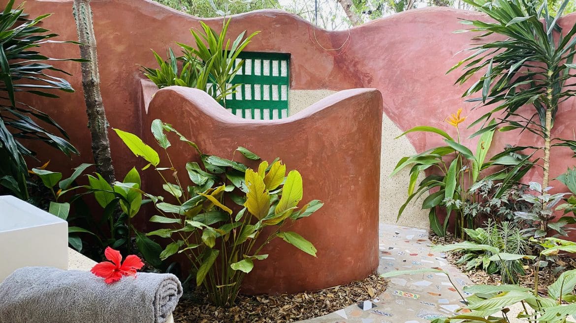 Kilifi: Tolles Außenbadezimmer im Cottage King Zimmer