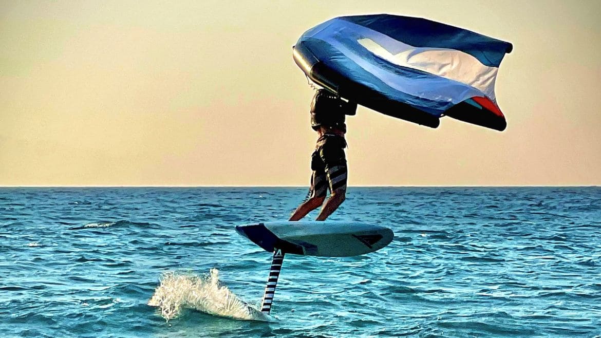 Rhodos Theologos: Wingfoilen möglich