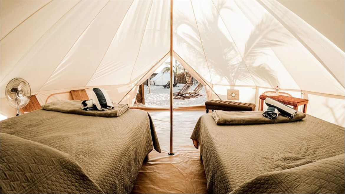 La Ventana: Die Zelte mit zwei Queen Size Betten bieten Platz für bis zu vier Personen La Ventana: Die Zelte mit zwei Queen Size Betten bieten Platz für bis zu vier Personen