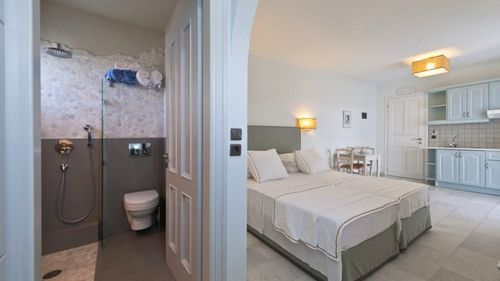 Naxos: Übersicht Doppelzimmer Suite mit einem Balkon Naxos: Übersicht Doppelzimmer Suite mit einem Balkon